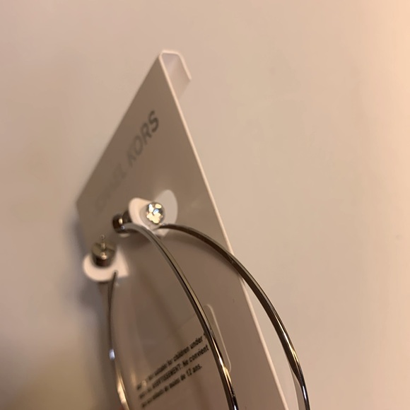 Michael Kors Hoops with diamonds - Picture 3 of 5